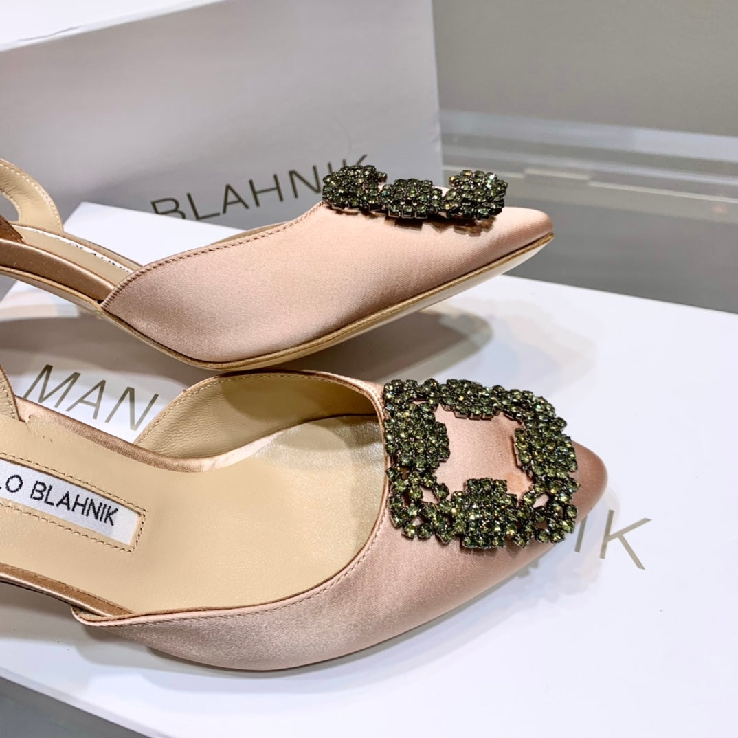Manolo Buckle Slingback 7cm Light Pink Silk 208031