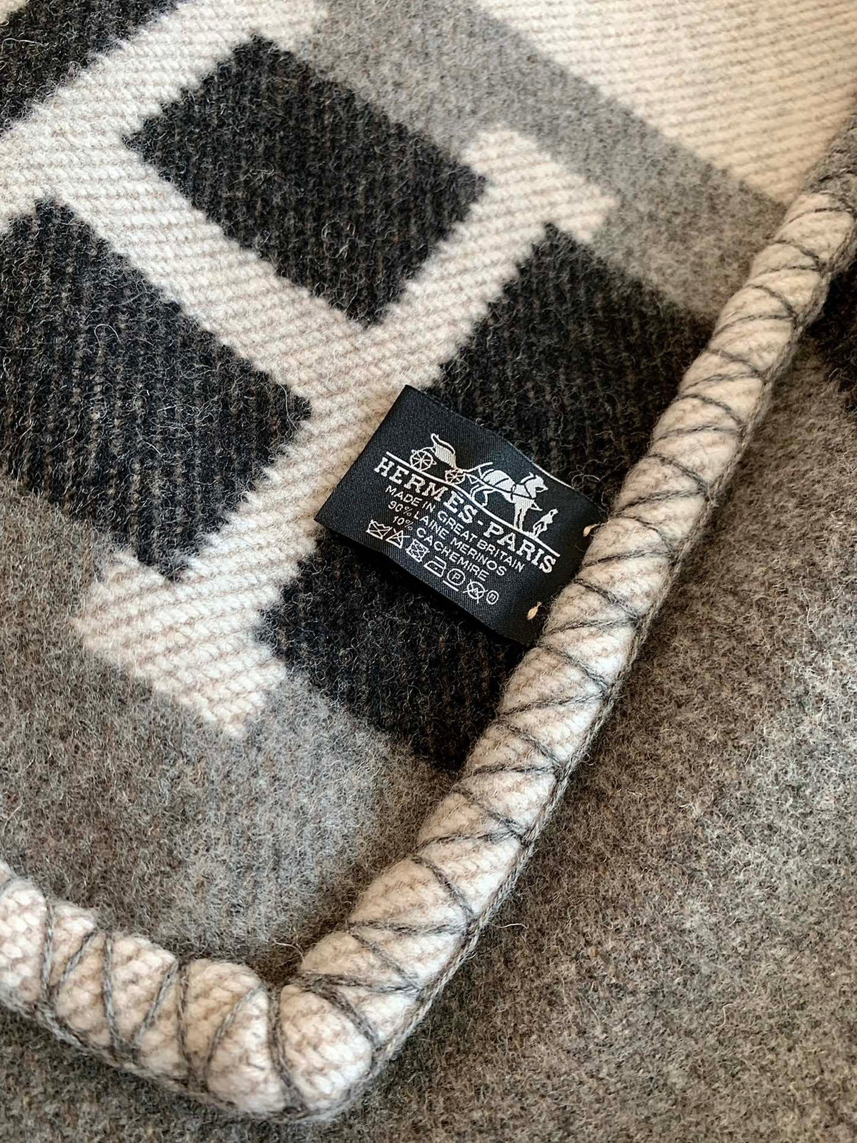 HM Avalon Throw Blanket Black Wool Cashmere