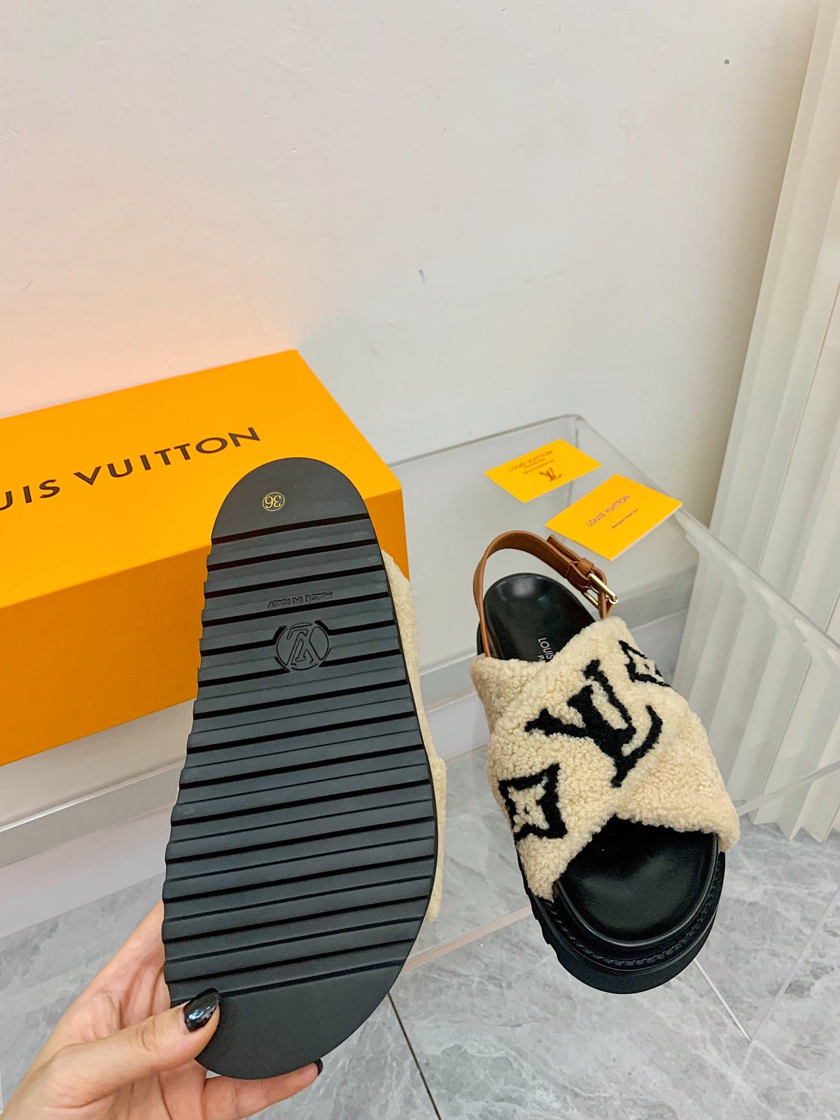LV Paseo Flat Comfort Sandal Beige Black Fleece