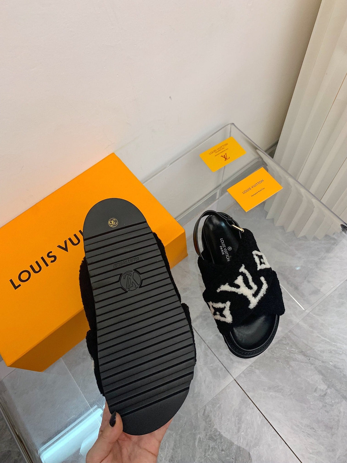 LV Paseo Flat Comfort Sandal Black White Fleece