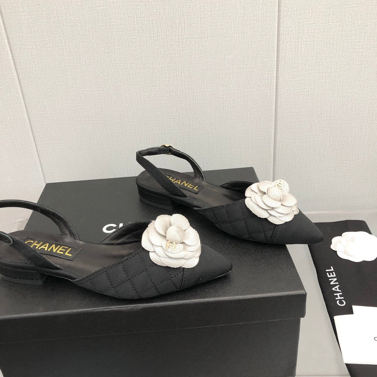 CC 25C 2CM Slingback Flats Black White Fabric 213237