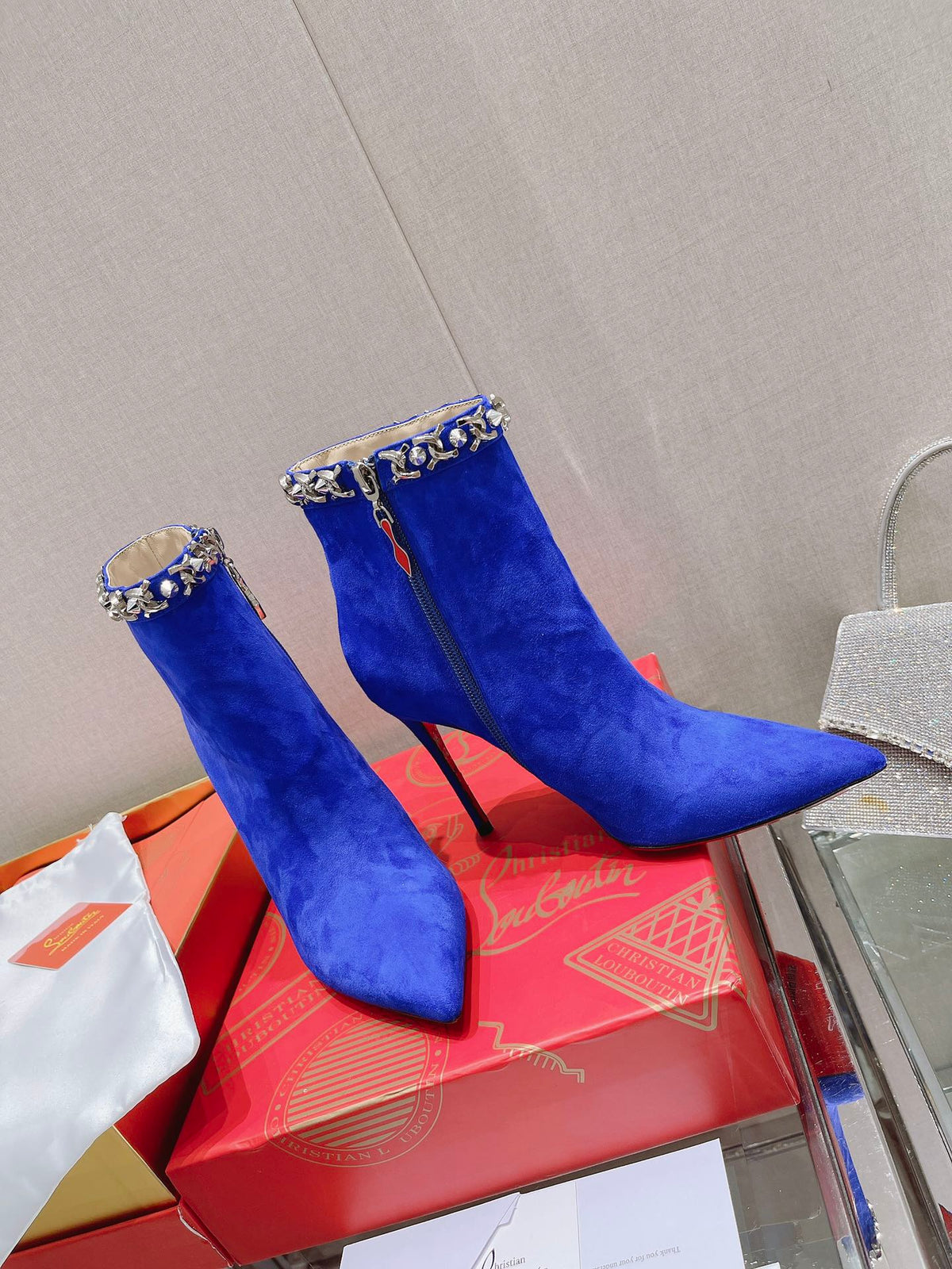 CL Chain Booty Ankle Boots 100mm Velvet Blue