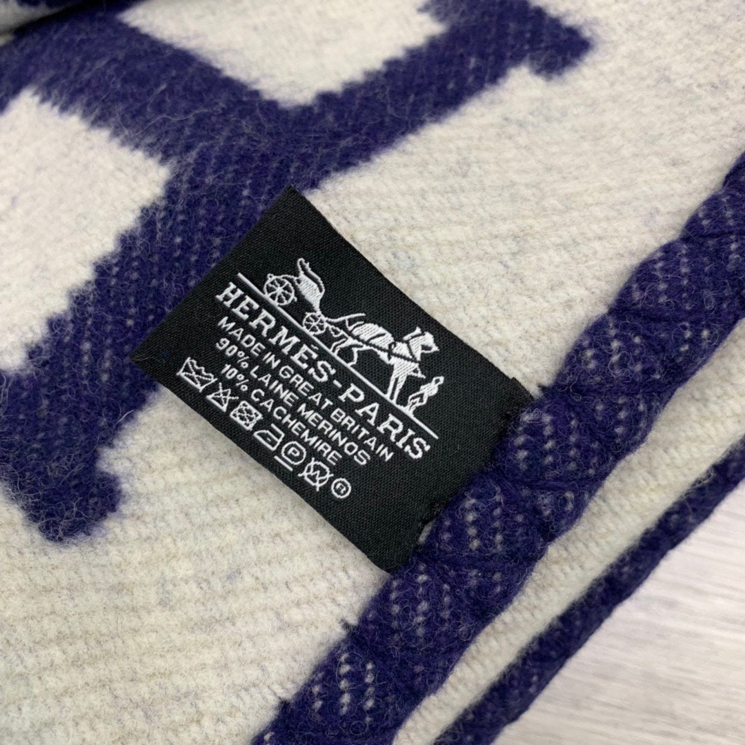 HM Avalon Throw Blanket Marine White Wool Cashmere