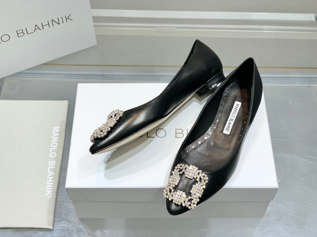 Manolo Snowflake Buckle Pumps Black Cowhide 204508