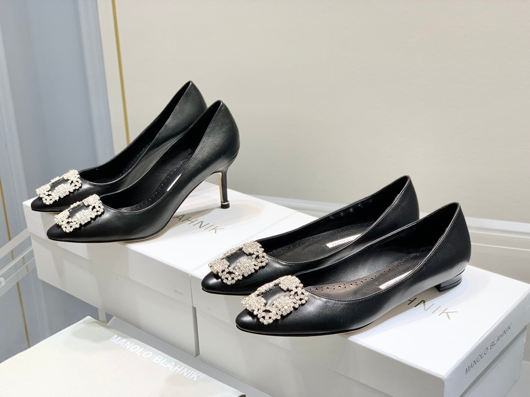 Manolo Snowflake Buckle Pumps Black Cowhide 204508
