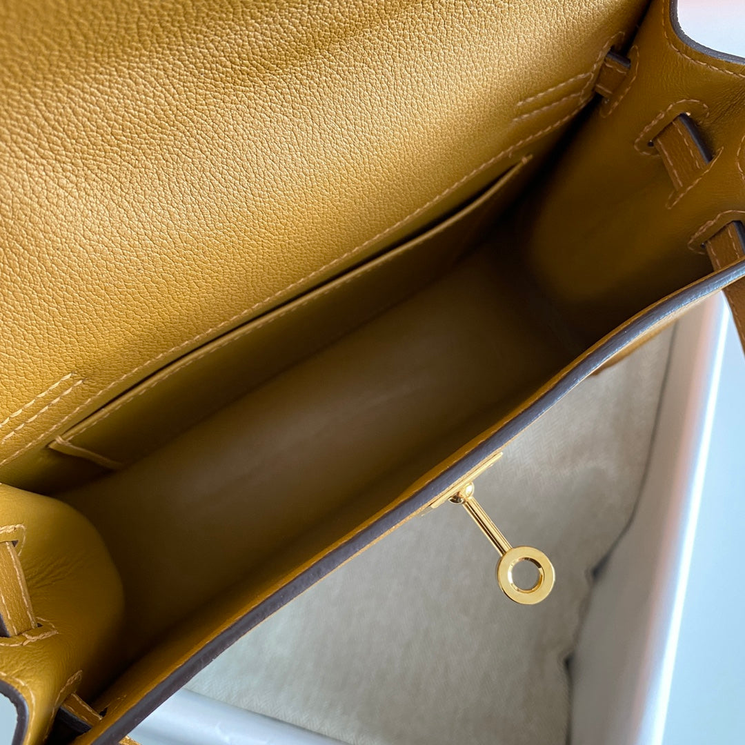 Kelly Danse II 22cm Gold Evercolor Leather Ghw