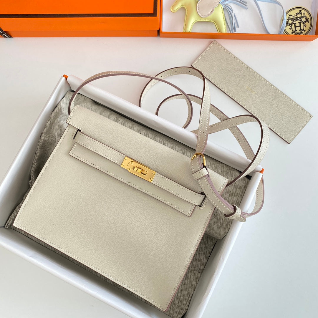 Kelly Danse II 22cm White Evercolor Leather Ghw