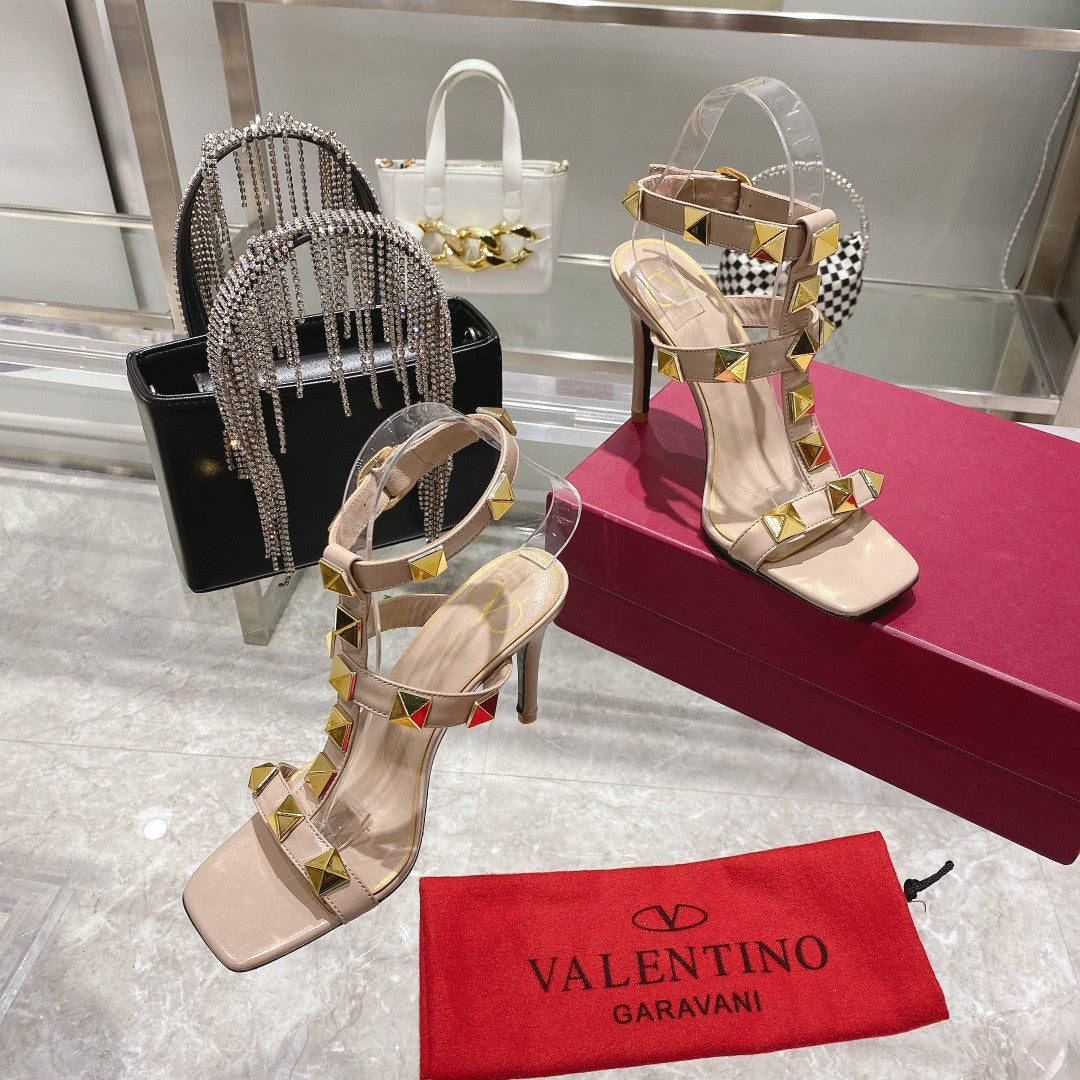 Valentino Studded Strappy Pumps 95mm Sheepskin 239551