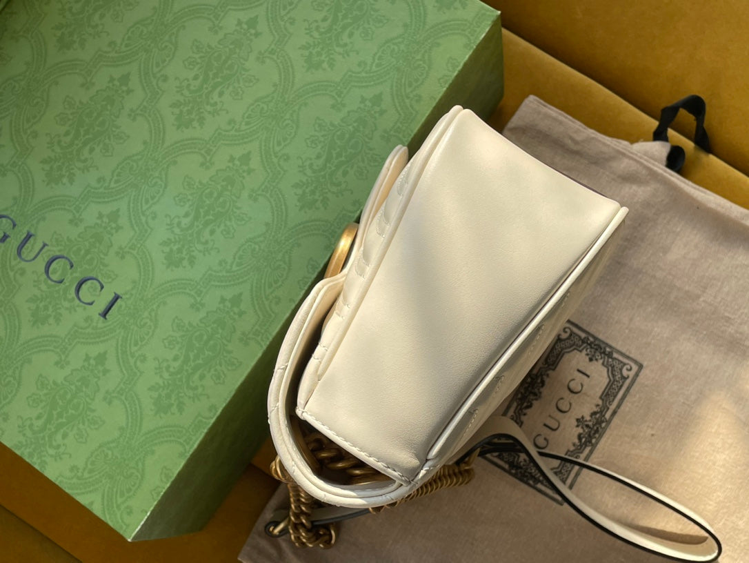 GG MARMONT MATELASSÉ LARGE 26 BAG WHITE CALFSKIN