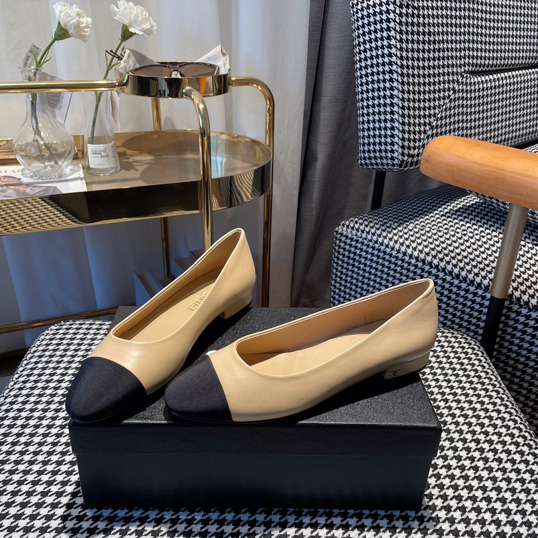 CC Ballet 20MM In Beige Lambskin 144353