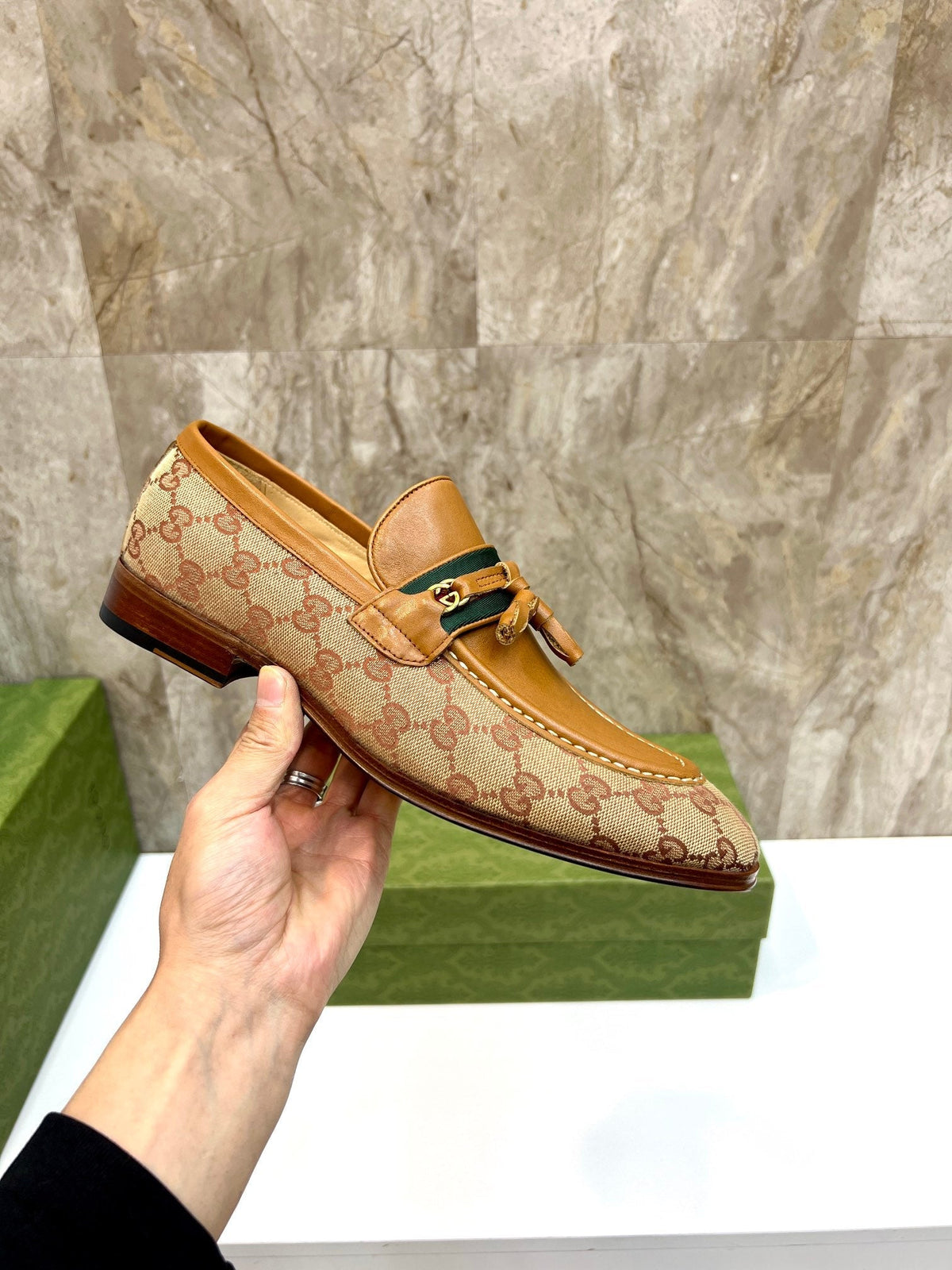 GG Men's Tassel Loafer Light Brown Cowhide Canvas 548743