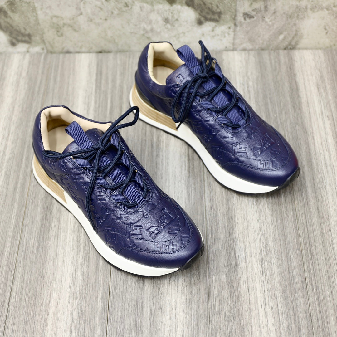 HM EMBOSSED ICON SNEAKER NAVY CALFSKIN