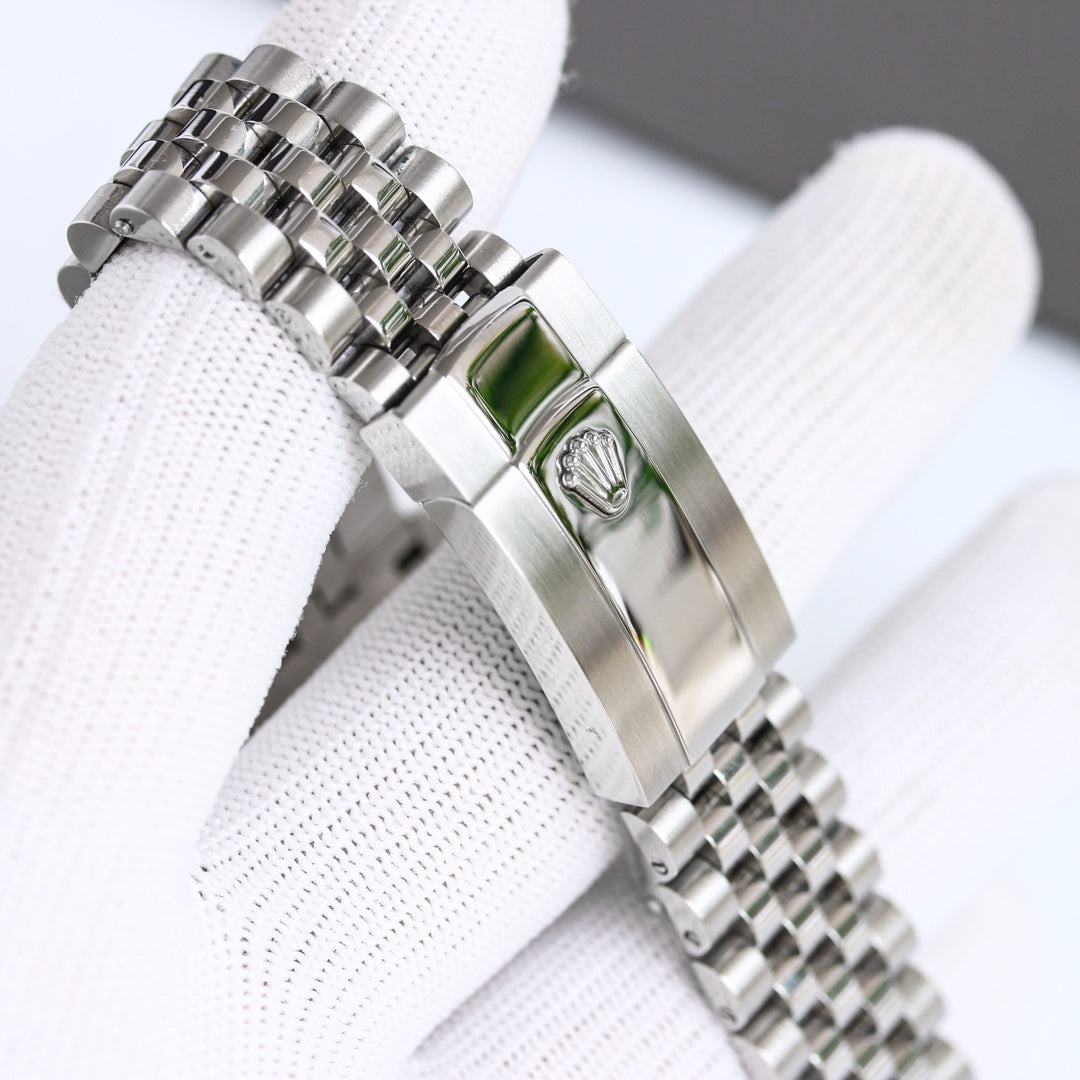 Rolex Sky-Dweller 42mm Silver Blue Dial