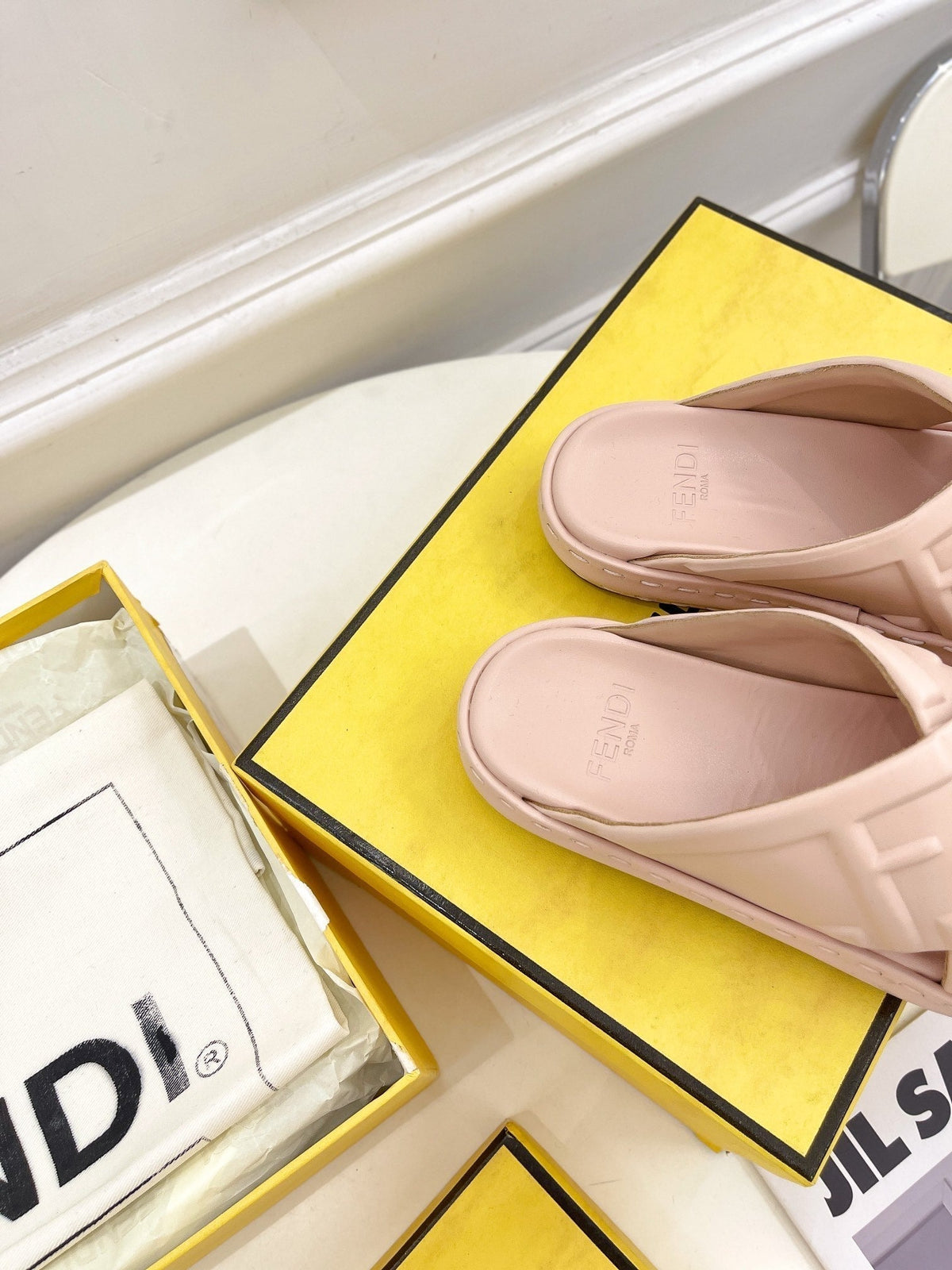 FENDI CROSSOVER SLIPPER IN PALE PINK CALFSKIN