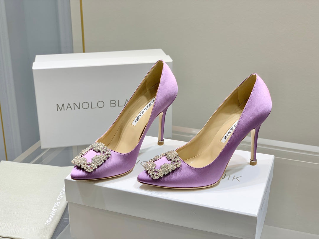 Manolo Diamond Buckle Pumps Purple Silk 327505