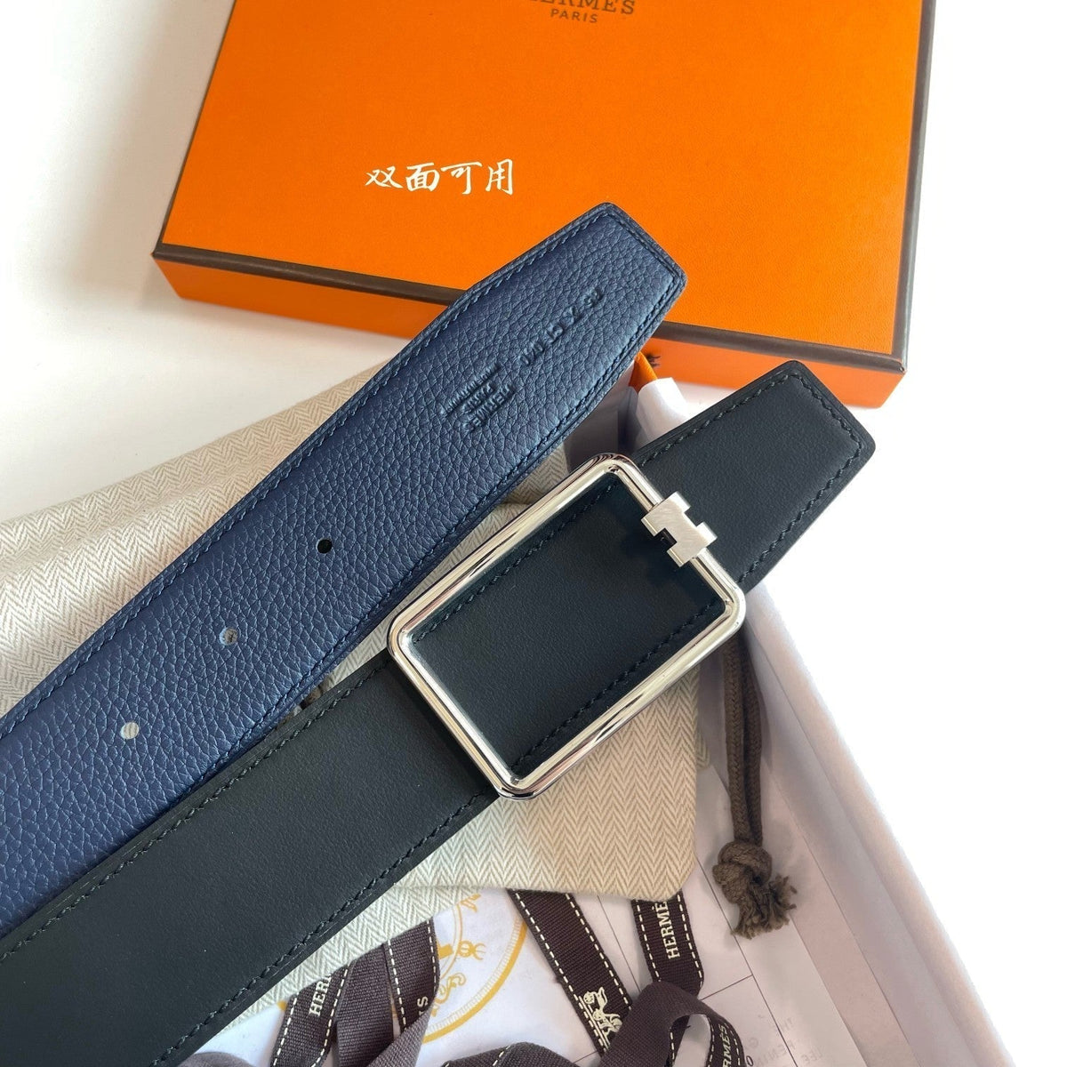TUBE H BELT SILVER BUCKLE & REVERSIBLE NAVY BLUE LEATHER STRAP 38MM