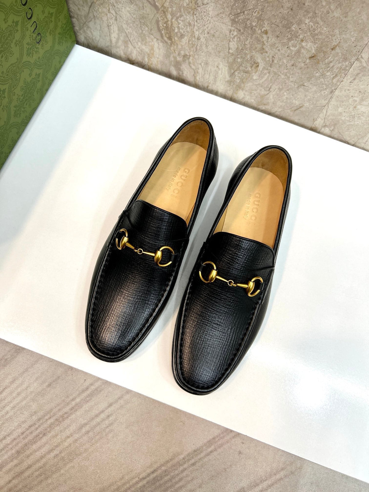 GG Men's Horsebit Loafer Black Cowhide 522561