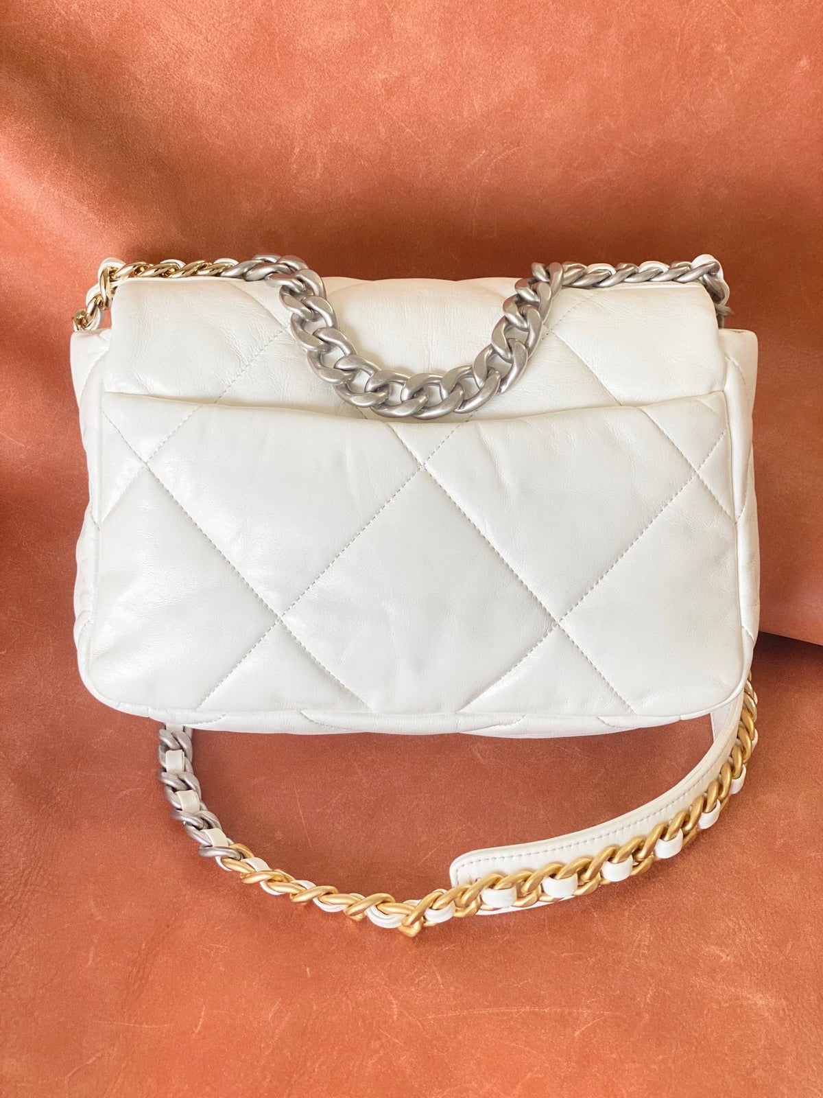 Chanel 2026 Flap Bag 26cm White Lambskin With Silver Hardware