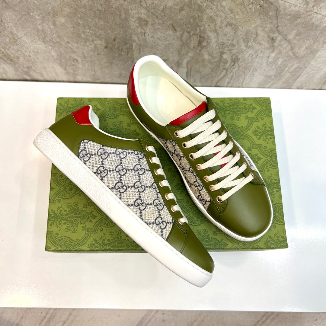 GG Men's Supreme Sneaker Green Canvas Cowhide 525928
