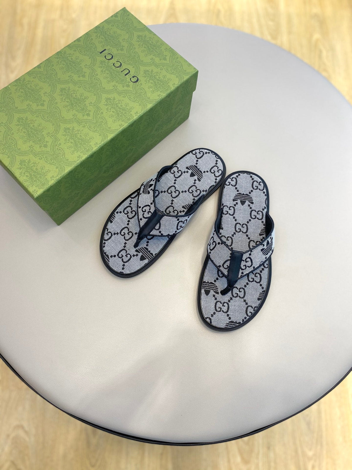 GG x Adidas Men's Thong Sandals Grey Canvas 558901