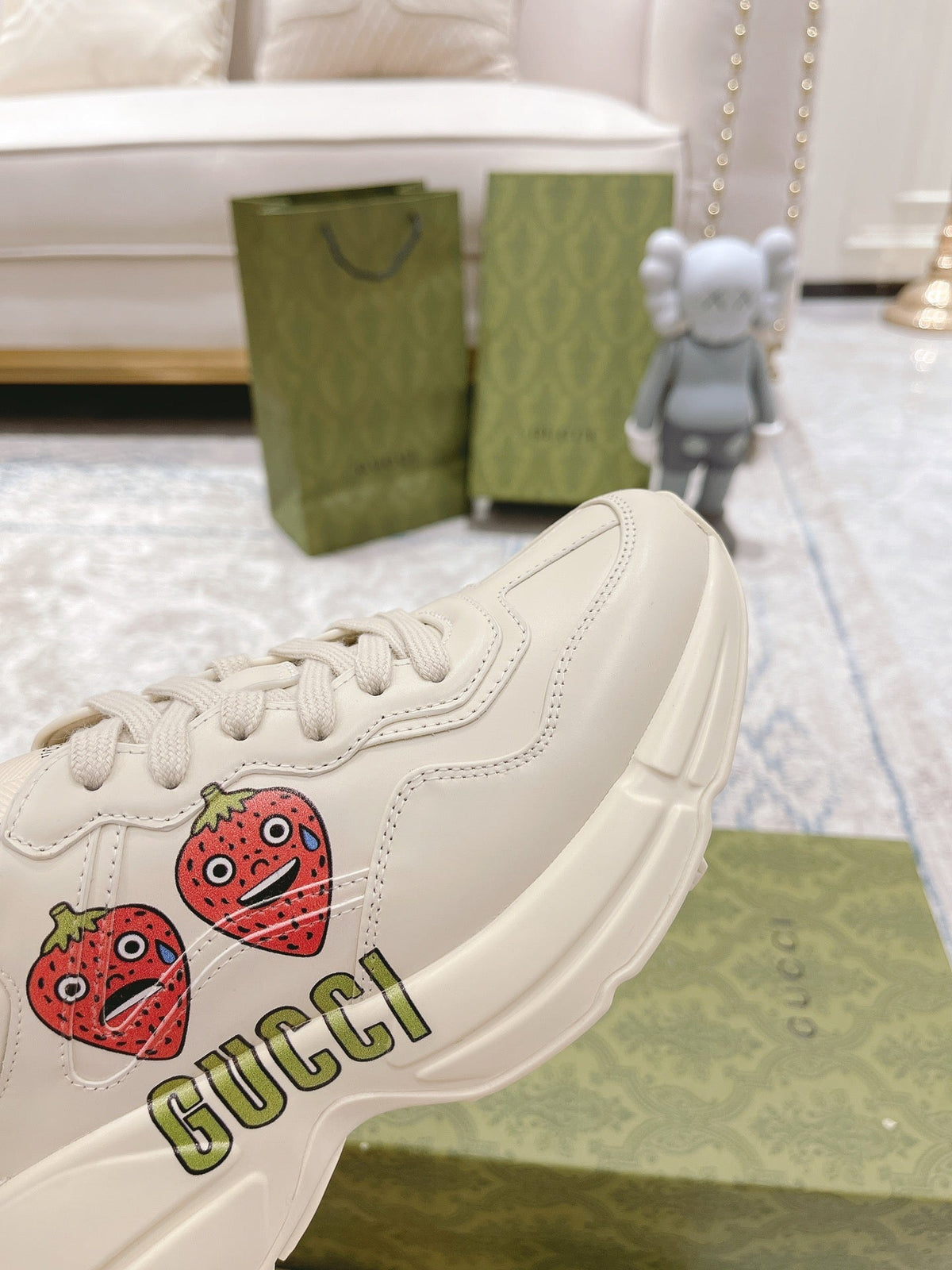 Gucci 2026 Rhyton Sneakers Ivory Cowhide With Strawberry Motif 988664