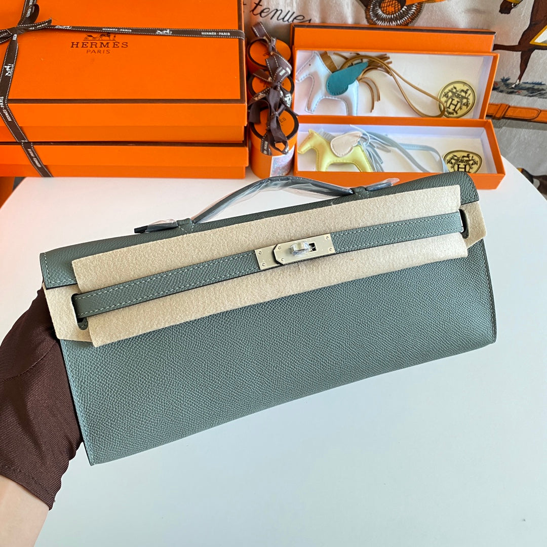 HM Kelly Cut 31 Ash Grey Epsom Leather Silver Hardware 229039