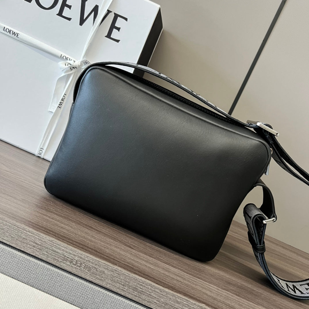 Loew Military Black Leather Messager Bag 254387