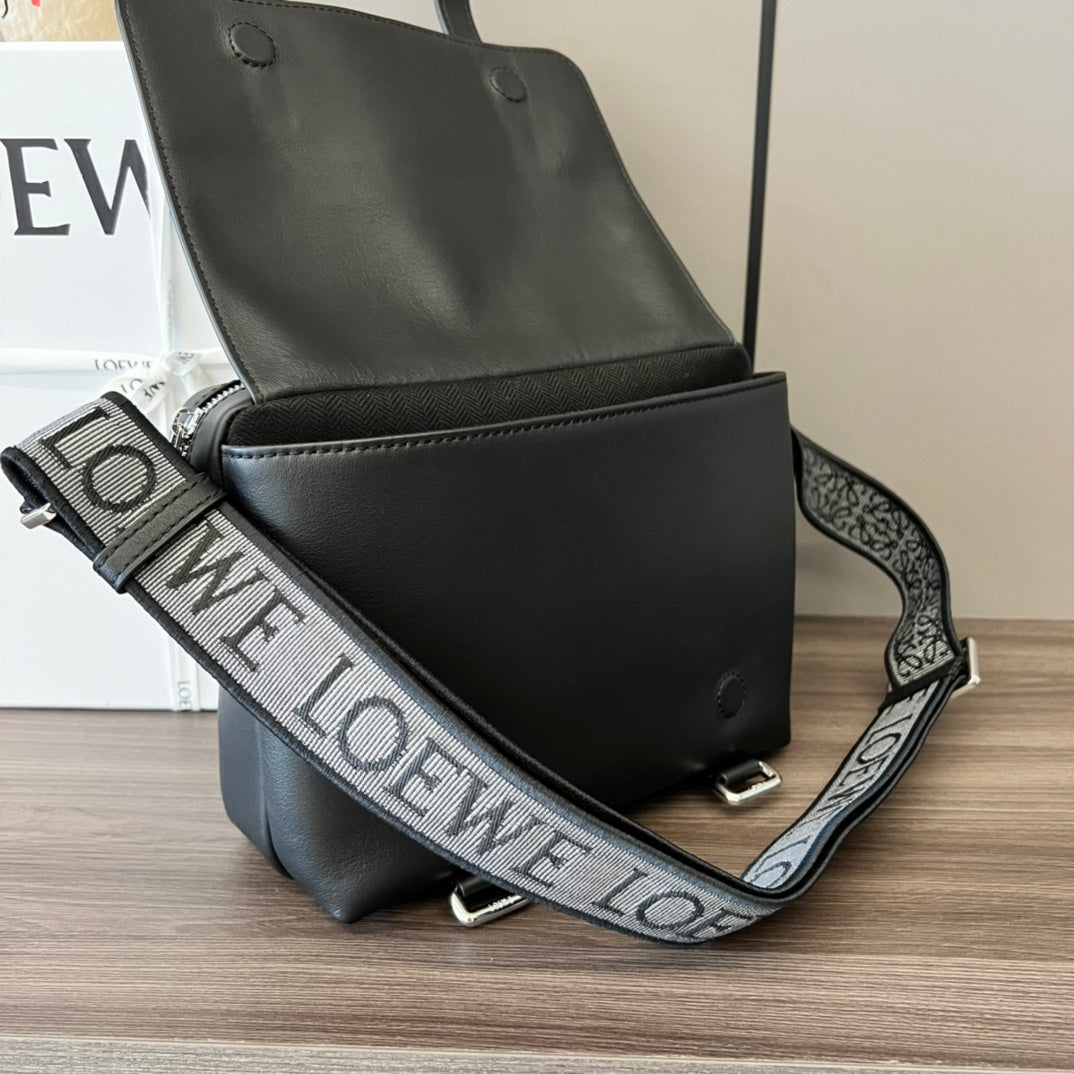 Loew Military Black Leather Messager Bag 254387