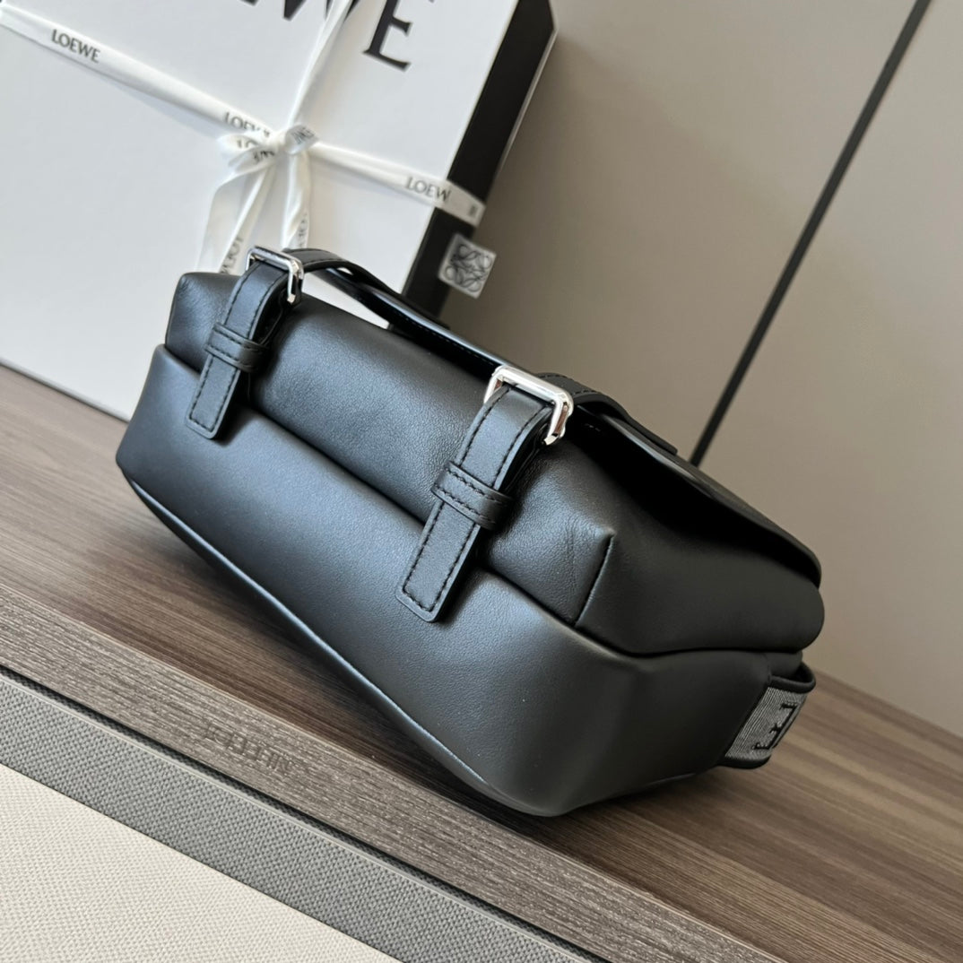 Loew Military Black Leather Messager Bag 254387