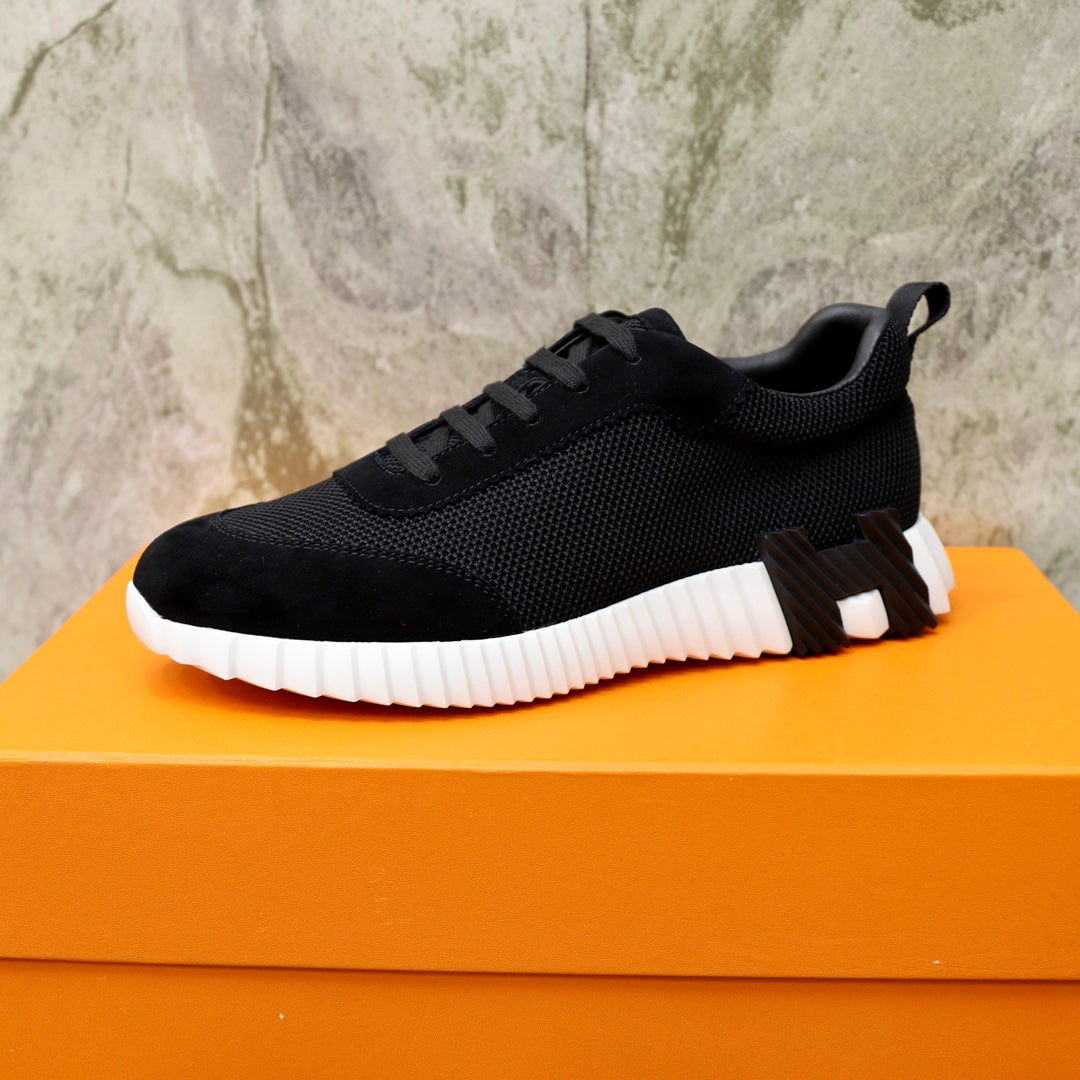 HM BOUNCING SNEAKER BLACK BREATHABLE FABRIC