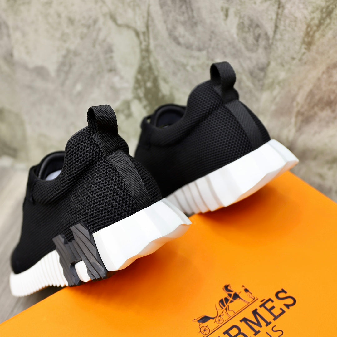 HM BOUNCING SNEAKER BLACK BREATHABLE FABRIC