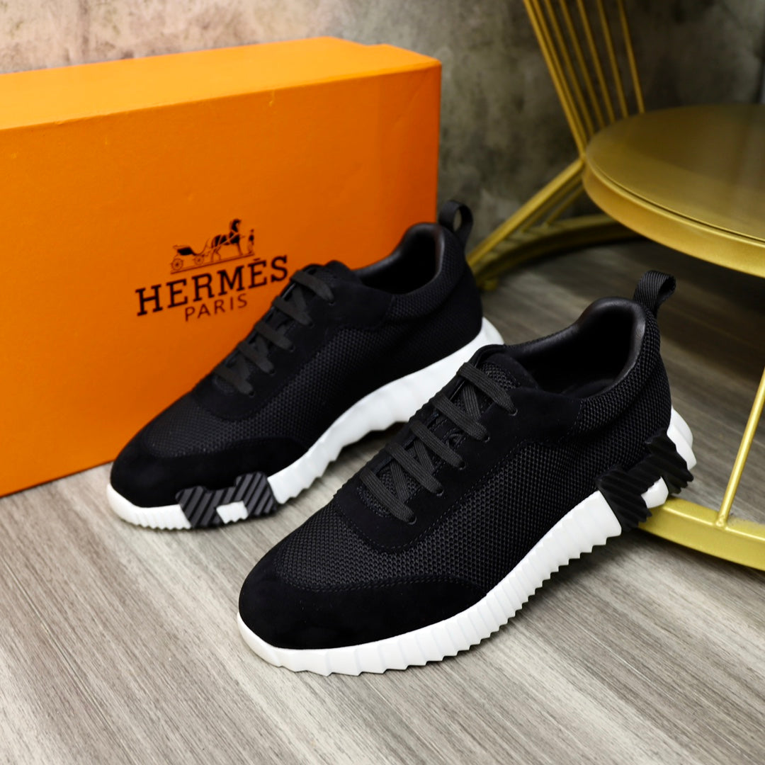 HM BOUNCING SNEAKER BLACK BREATHABLE FABRIC