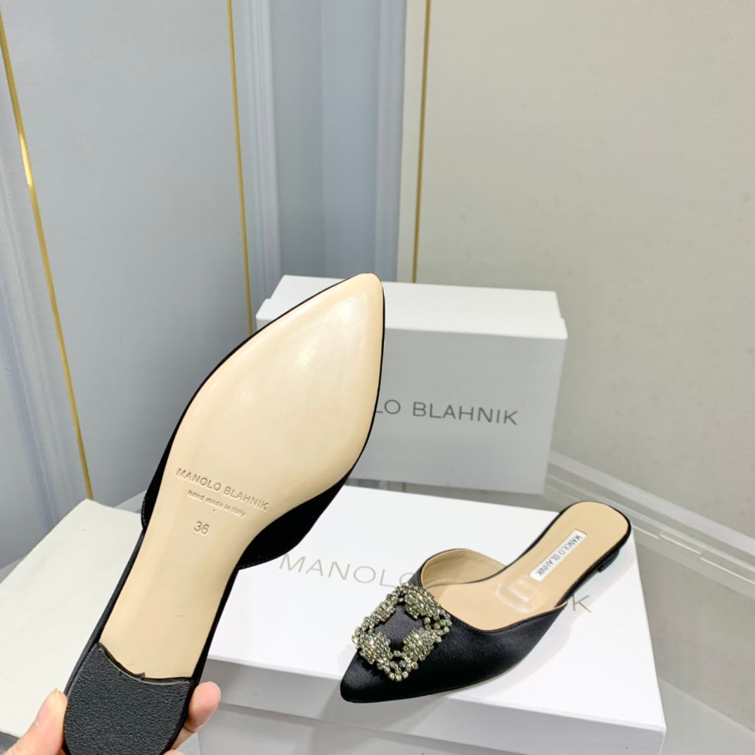 Manolo Buckle Flast Mules Black Silk 327515