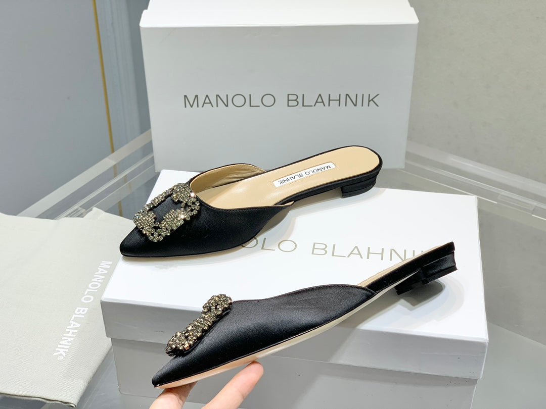 Manolo Buckle Flast Mules Black Silk 327515