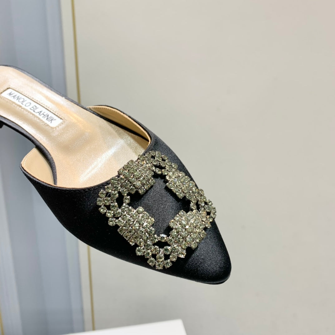 Manolo Buckle Flast Mules Black Silk 327515