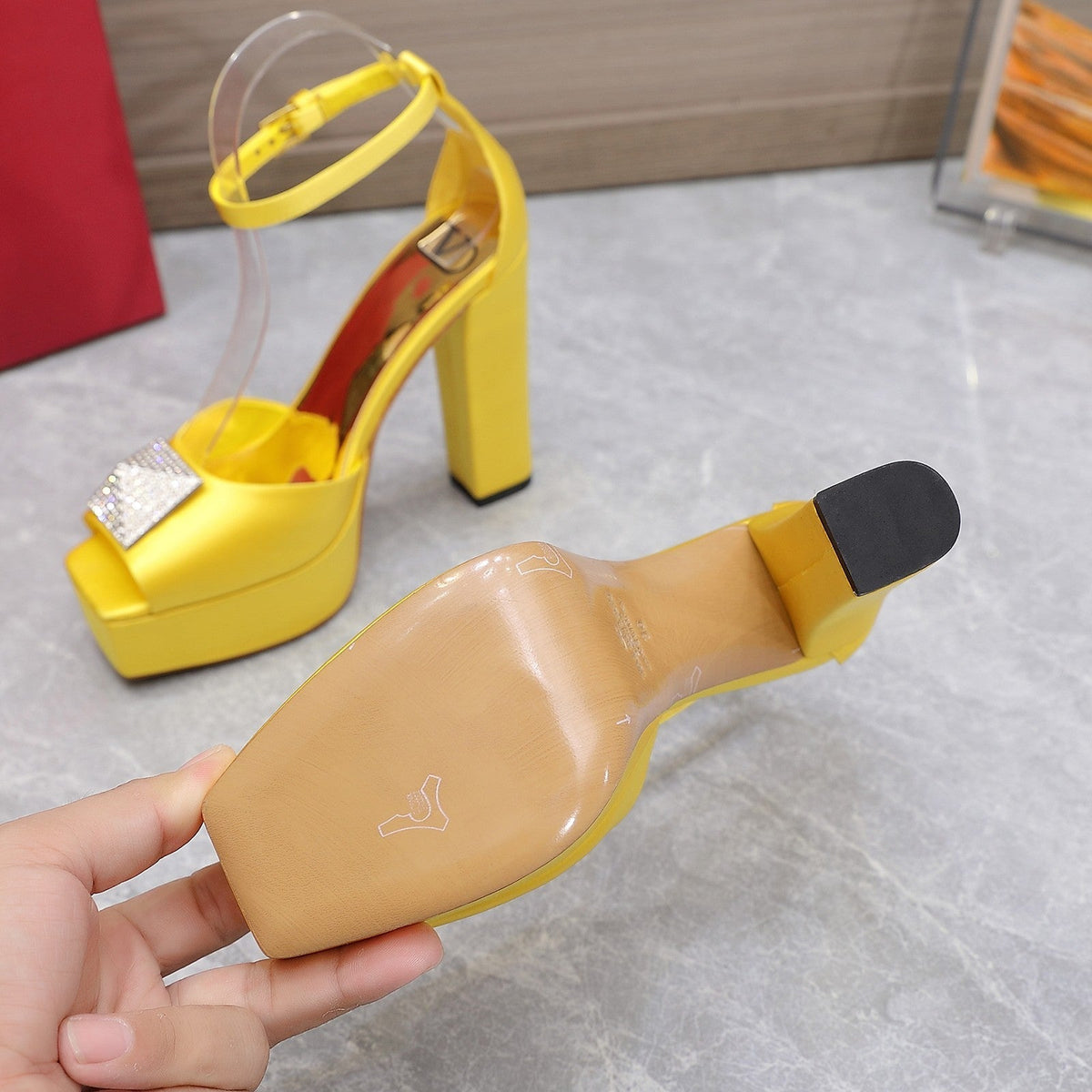 Open Toe Pump With One Stud Diamond Patent Yellow Leather 130MM