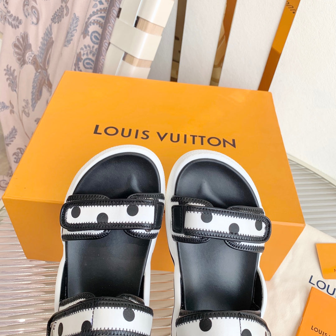 Louis Vuitton 2026 Archlight Flat Sandals 50mm Leather 787621