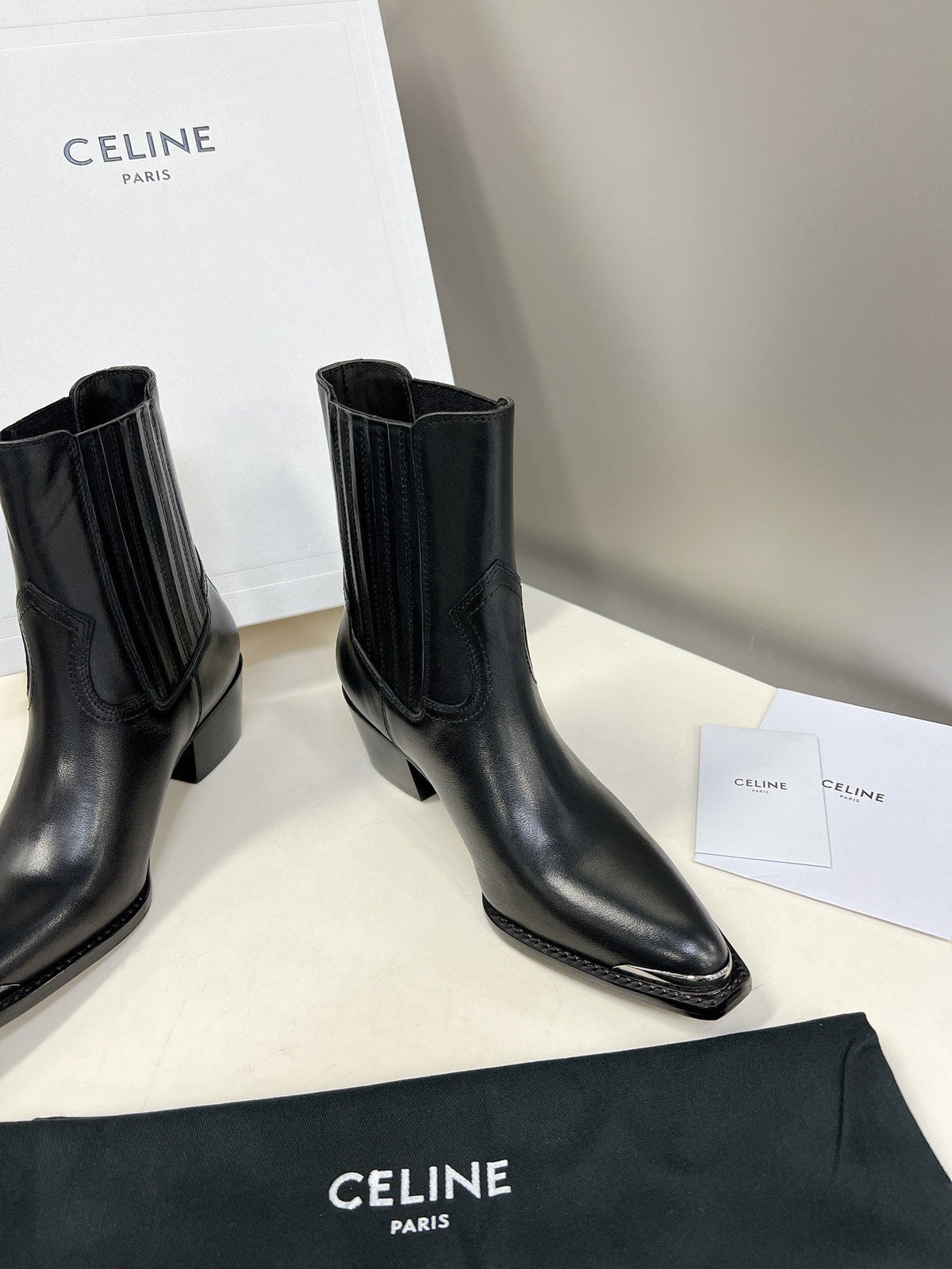 Celine 2026 Cruiser Chelsea Boots 45mm Suede Calfskin 948160