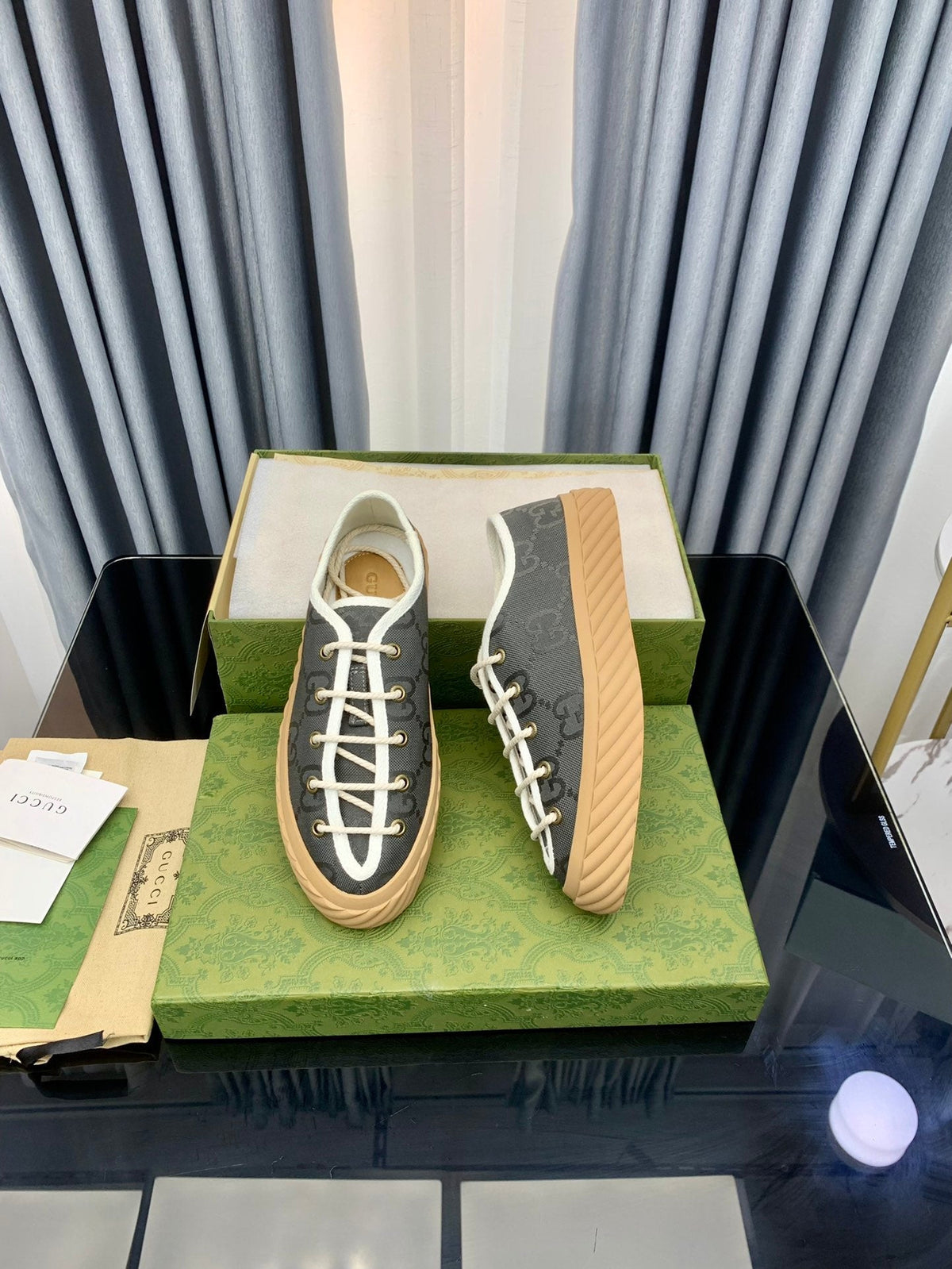 GG UNIQUE SNEAKER THICK-SOLE LEAD CANVAS