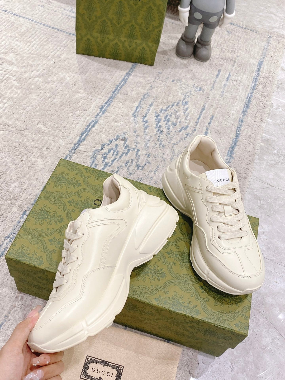 Gucci 2026 Rhyton Sneakers Ivory Cowhide With Love Parade Motif 988668