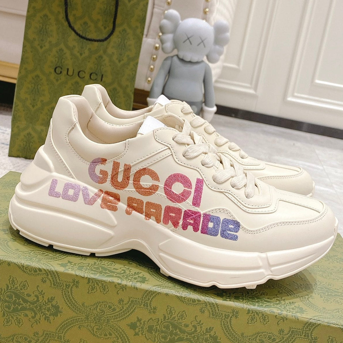 Gucci 2026 Rhyton Sneakers Ivory Cowhide With Love Parade Motif 988668