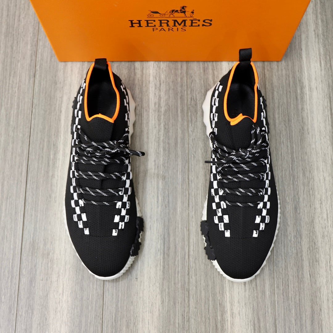 HM FLEX SLIP-ON SNEAKER BLACK AND WHITE WOVEN FABRIC