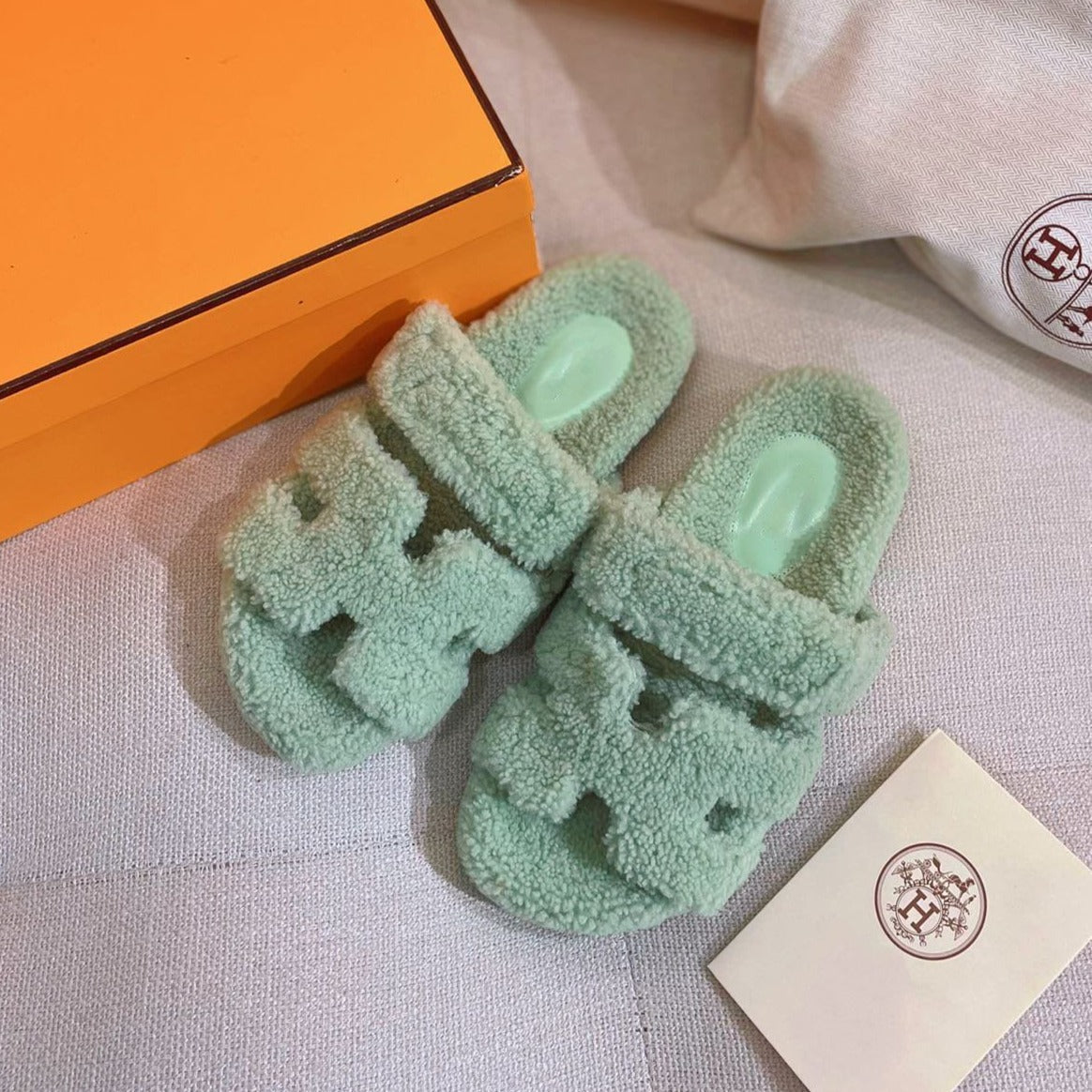 chypre sandal turquoise lamb wool