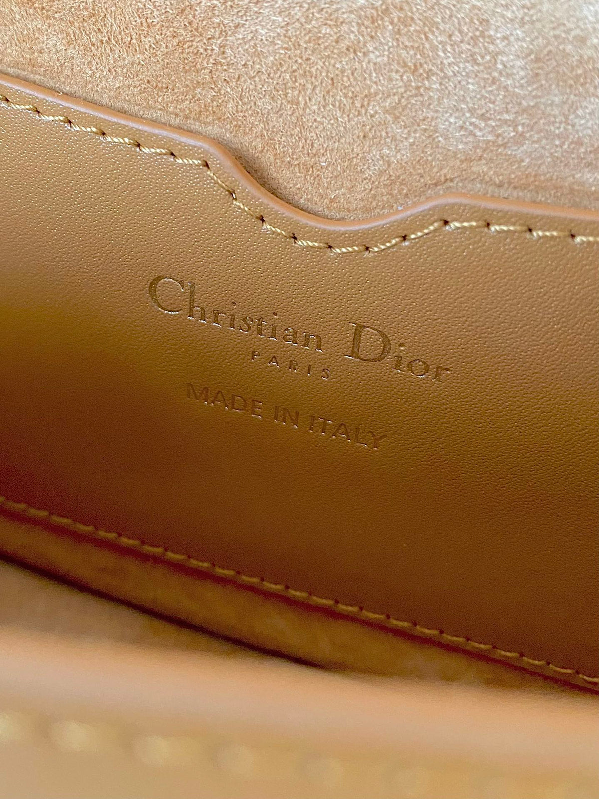 medium cd east west bobby 22cm brown calfskin ghw