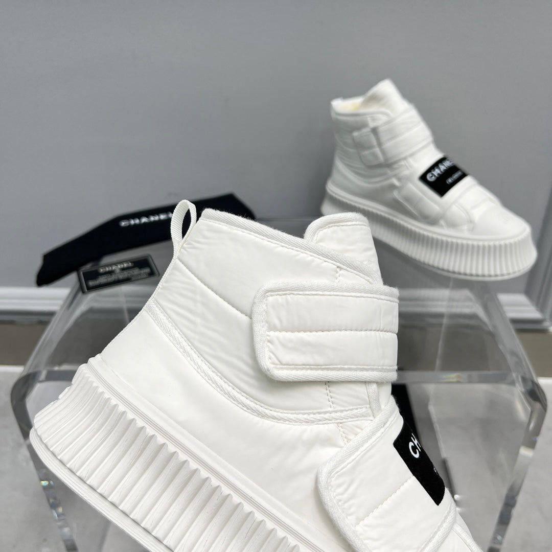CC High Top Sneaker Thick-Soled White Rain Velvet Fabric