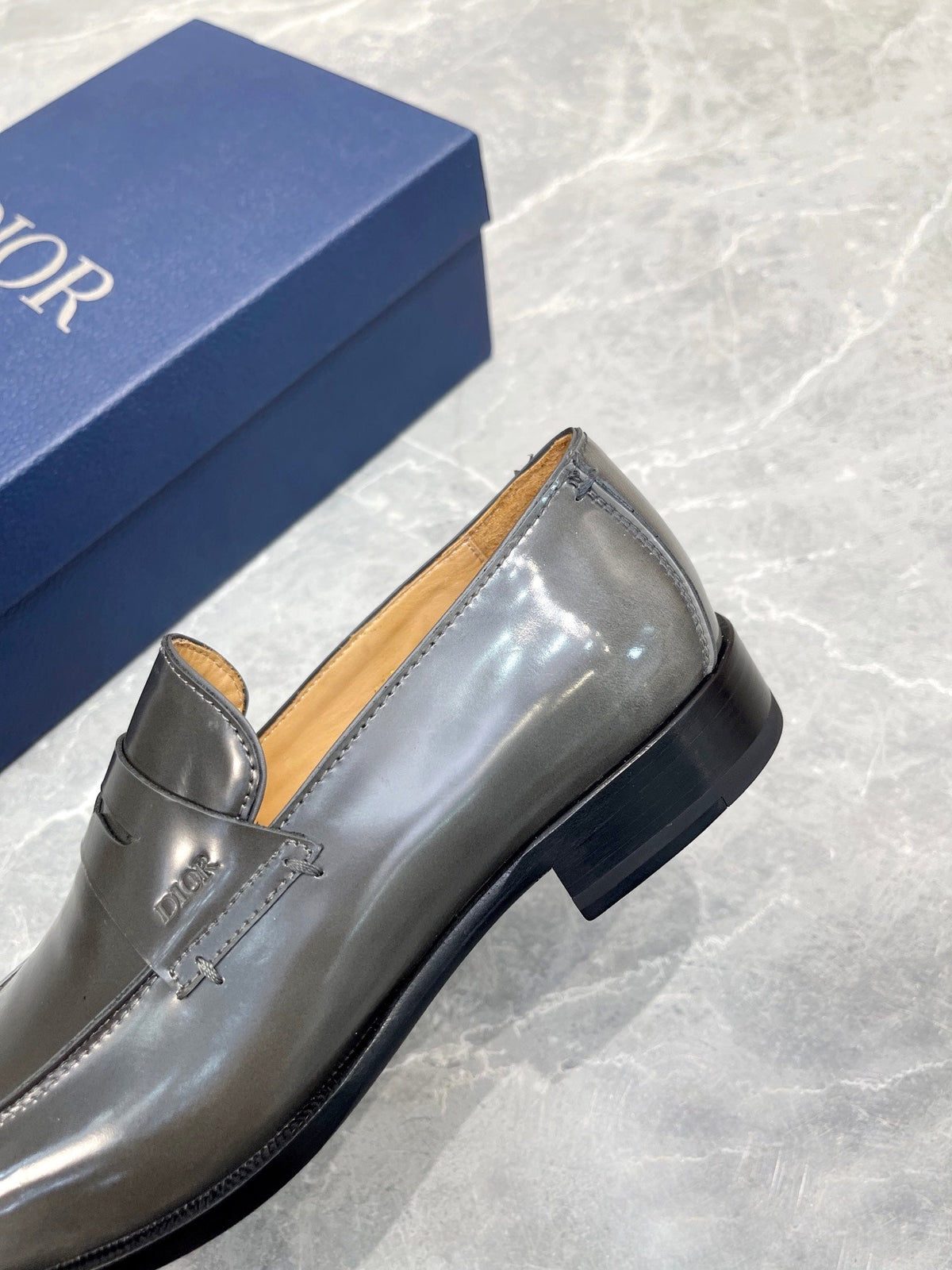 CD GRANVILLE LOAFER FOSSIL CALFSKIN