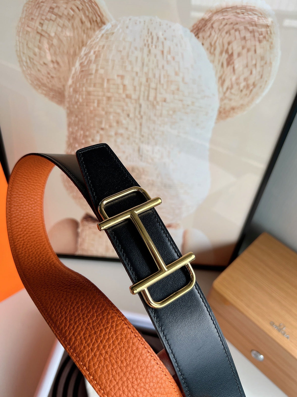 HM ROYAL BELT BUCKLE & REVERSIBLE NOIR AND ORANGE LEATHER STRAP 32 MM GOLD HARDWARE