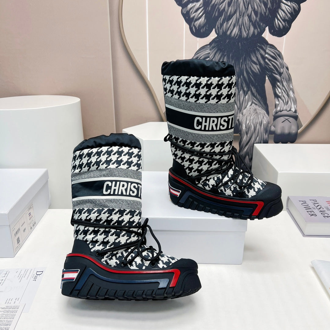 CD Platform Snow Boots Black White Cowhide Nylon Fabric 539656