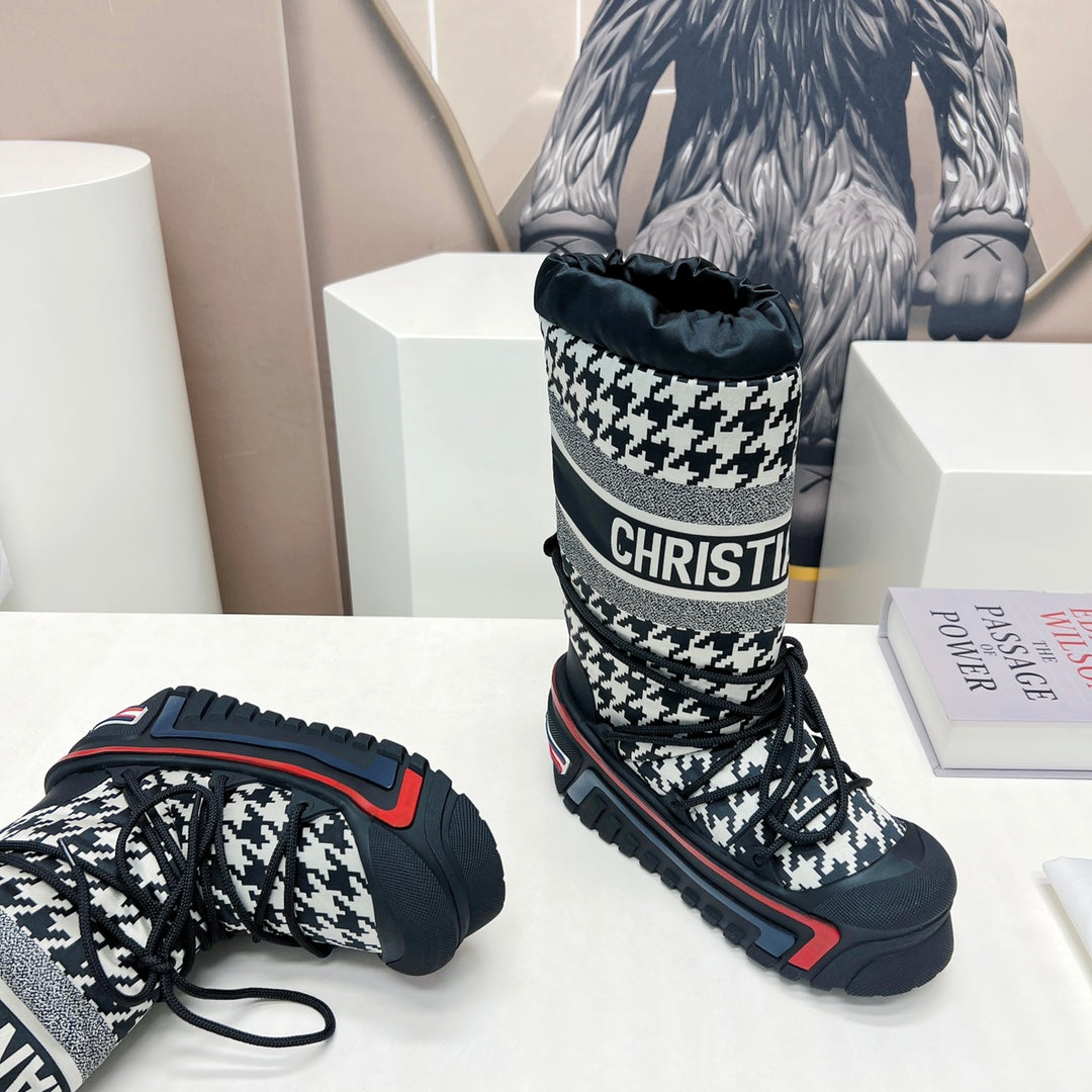 CD Platform Snow Boots Black White Cowhide Nylon Fabric 539656