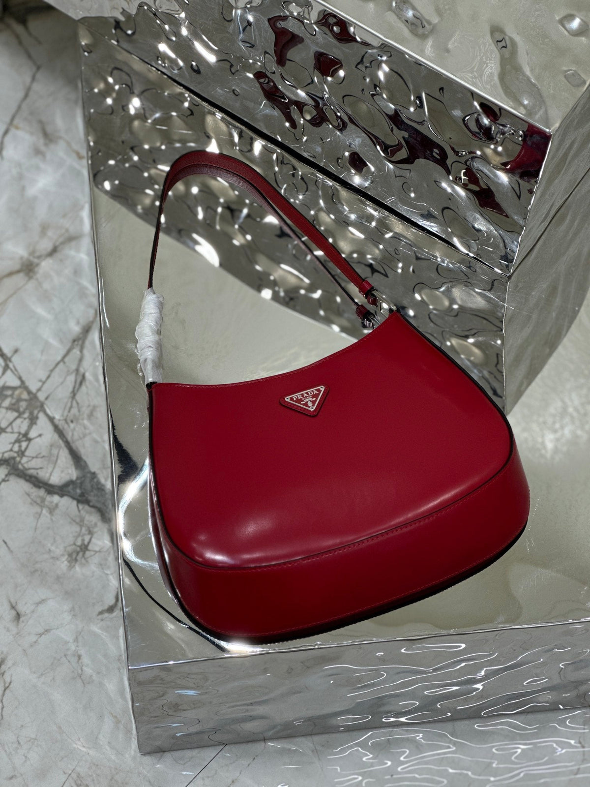 CLEO 27 DARK RED BRUSHED LEATHER SHOULDER BAG